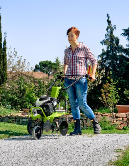 La regolazione più bassa della stegola è utile per trasportare Grillo G Z1 sulla ruota di trasferimento anteriore